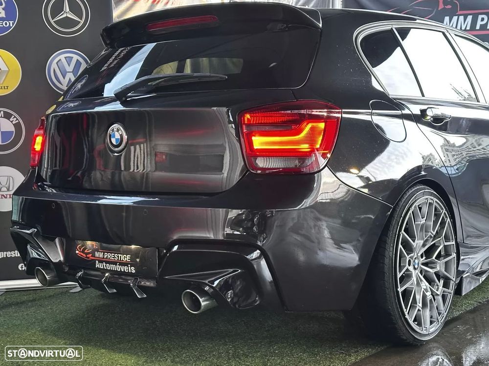 BMW 118 d Pack M - 19