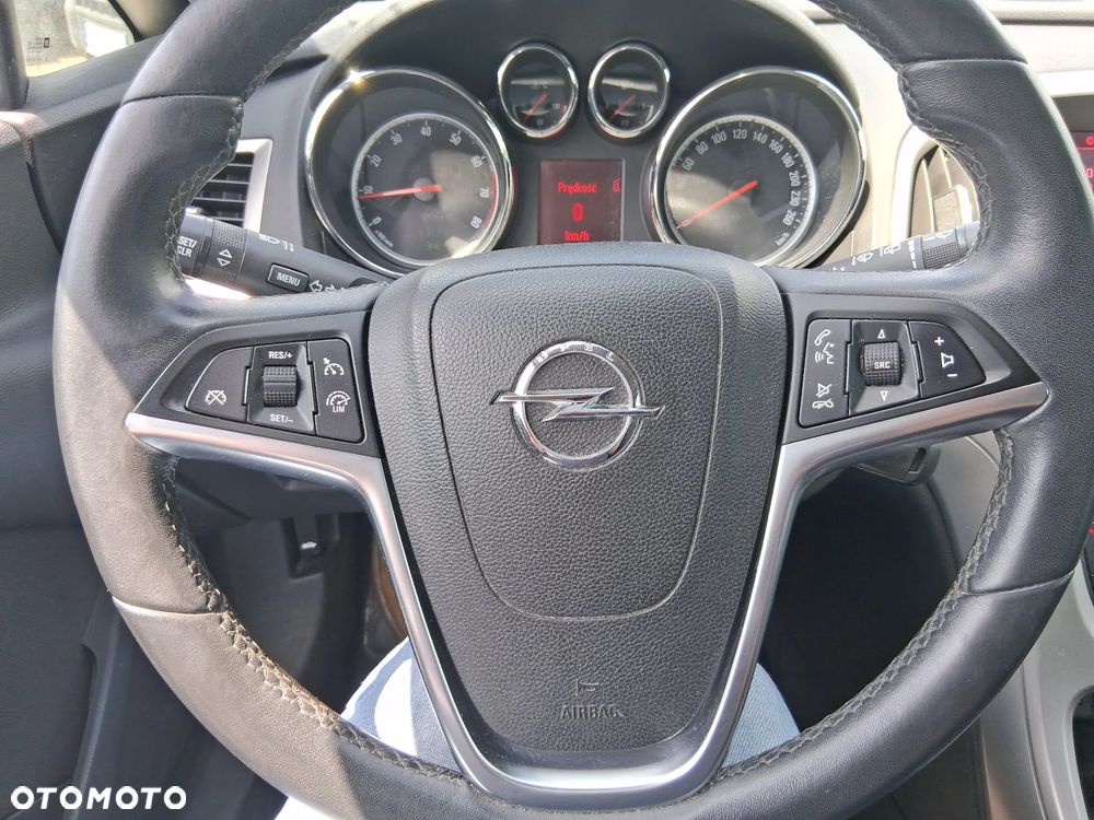 Opel Astra 1.4 T Sport - 4