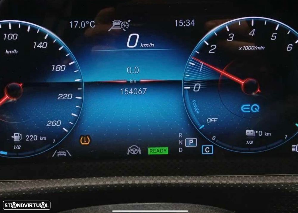 Mercedes-Benz A 250 e AMG Line - 16