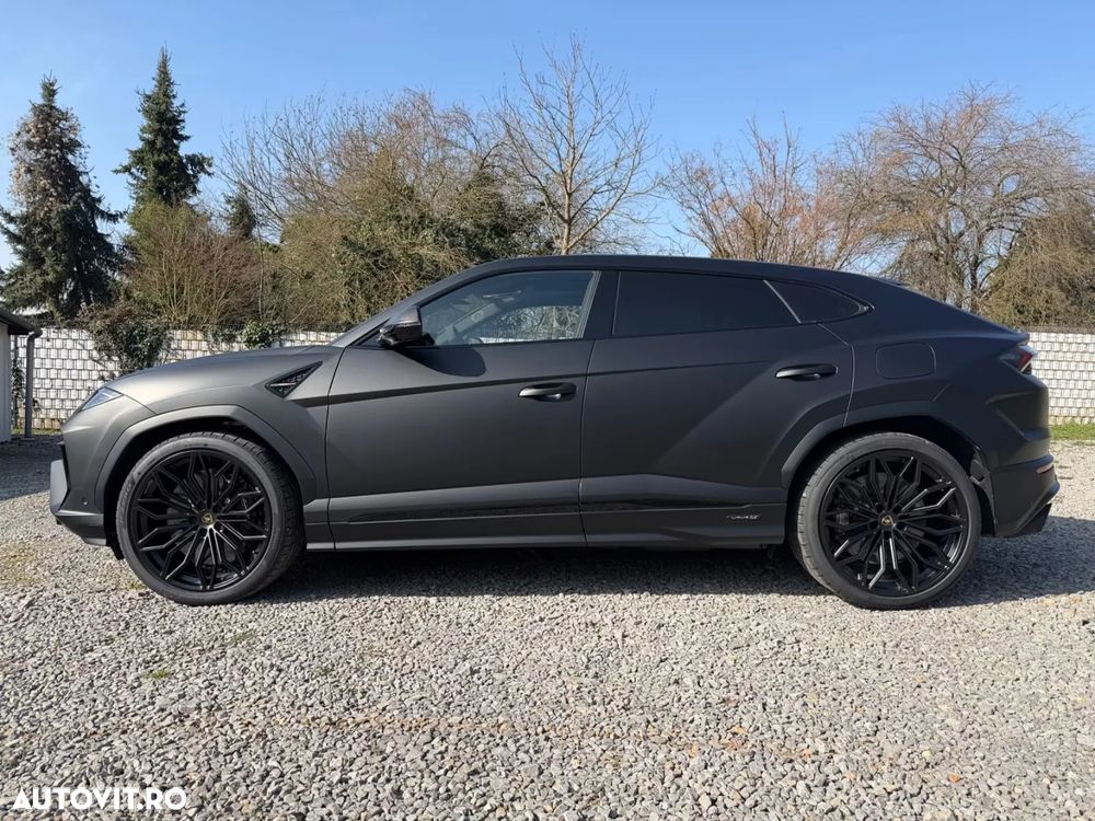 Lamborghini URUS - 2