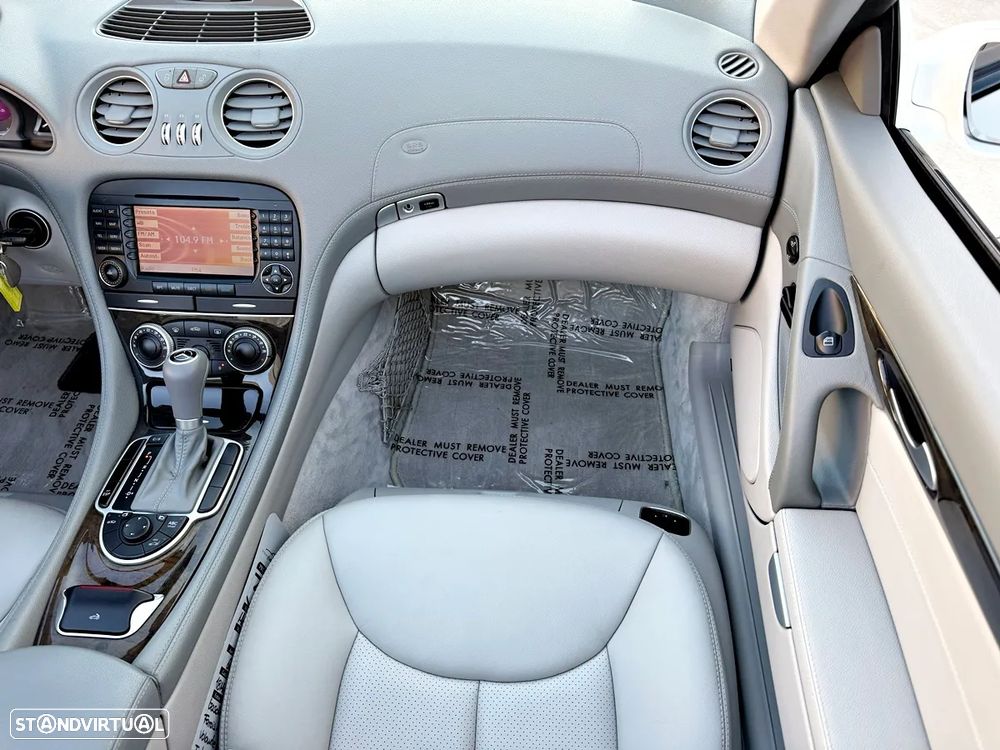 Mercedes-Benz SL 500 Standard - 11