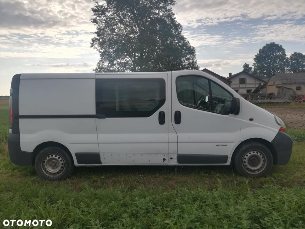 Renault Trafic - 14