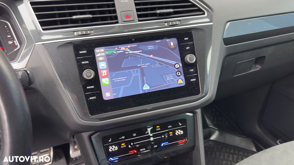 Volkswagen Tiguan 2.0 TDI SCR DSG 4Motion Elegance - 10