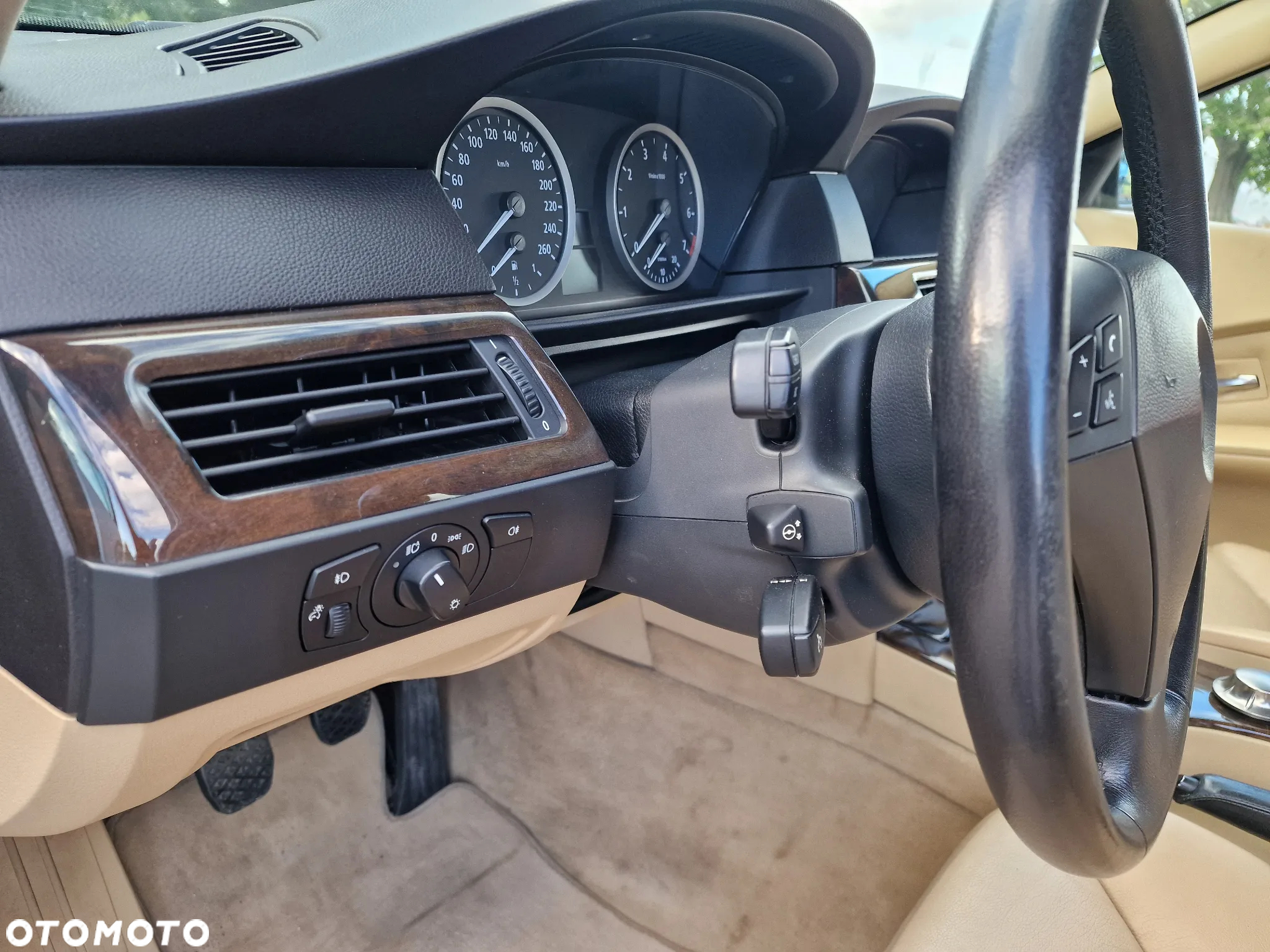 BMW Seria 5 530i - 7