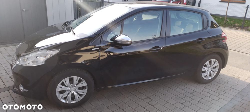 Peugeot 208 1.2 PureTech Allure - 4