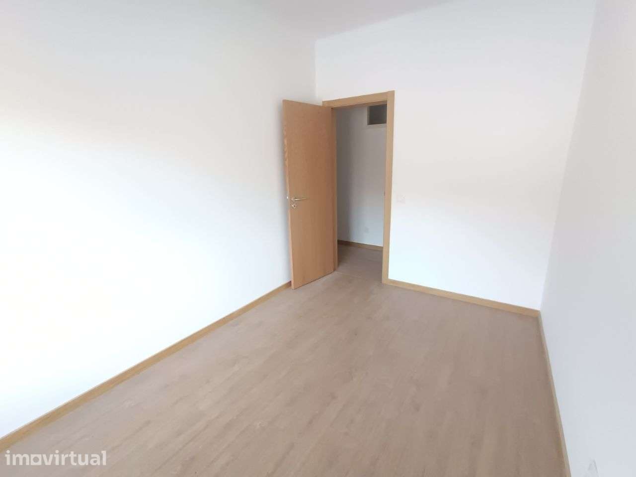 Apartamento T2+2 Duplex em Coimbra (Santa Clara) - Grande imagem: 3/11