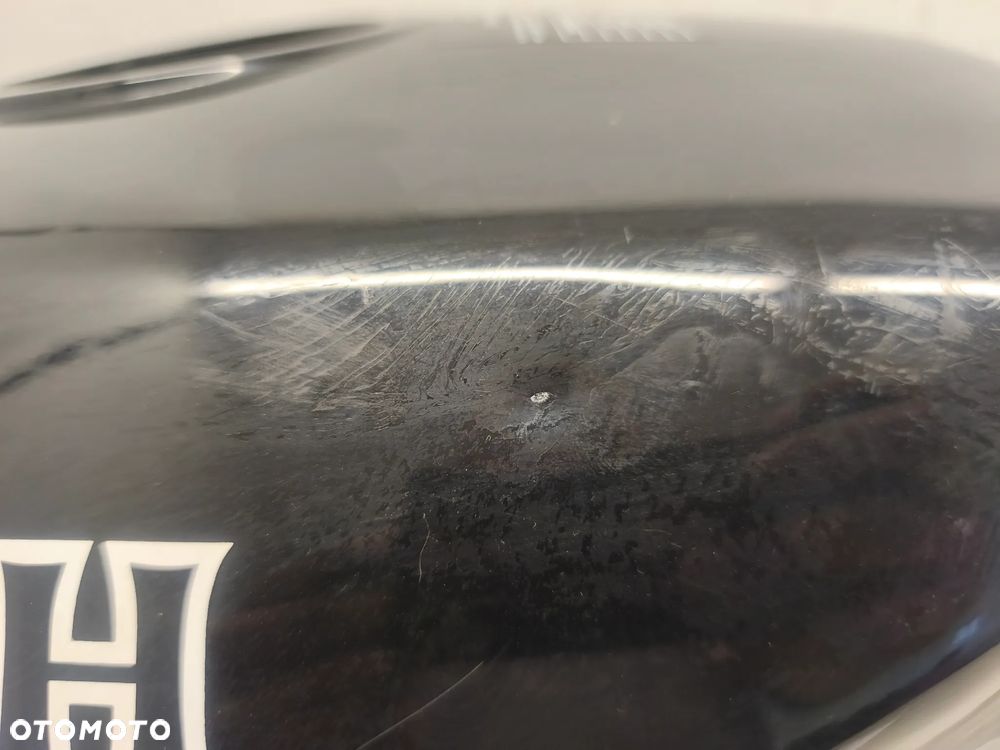 Bak, zbiornik paliwa Triumph Trophy 900 - 15