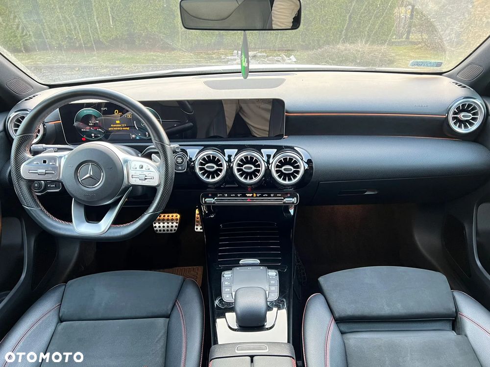 Mercedes-Benz Klasa A 200 AMG Line 7G-DCT - 11