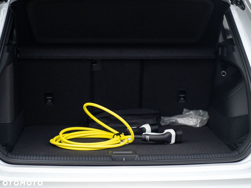 Volkswagen Tiguan - 33