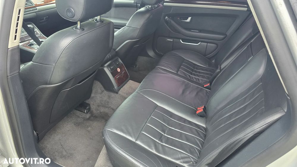 Audi A8 - 10