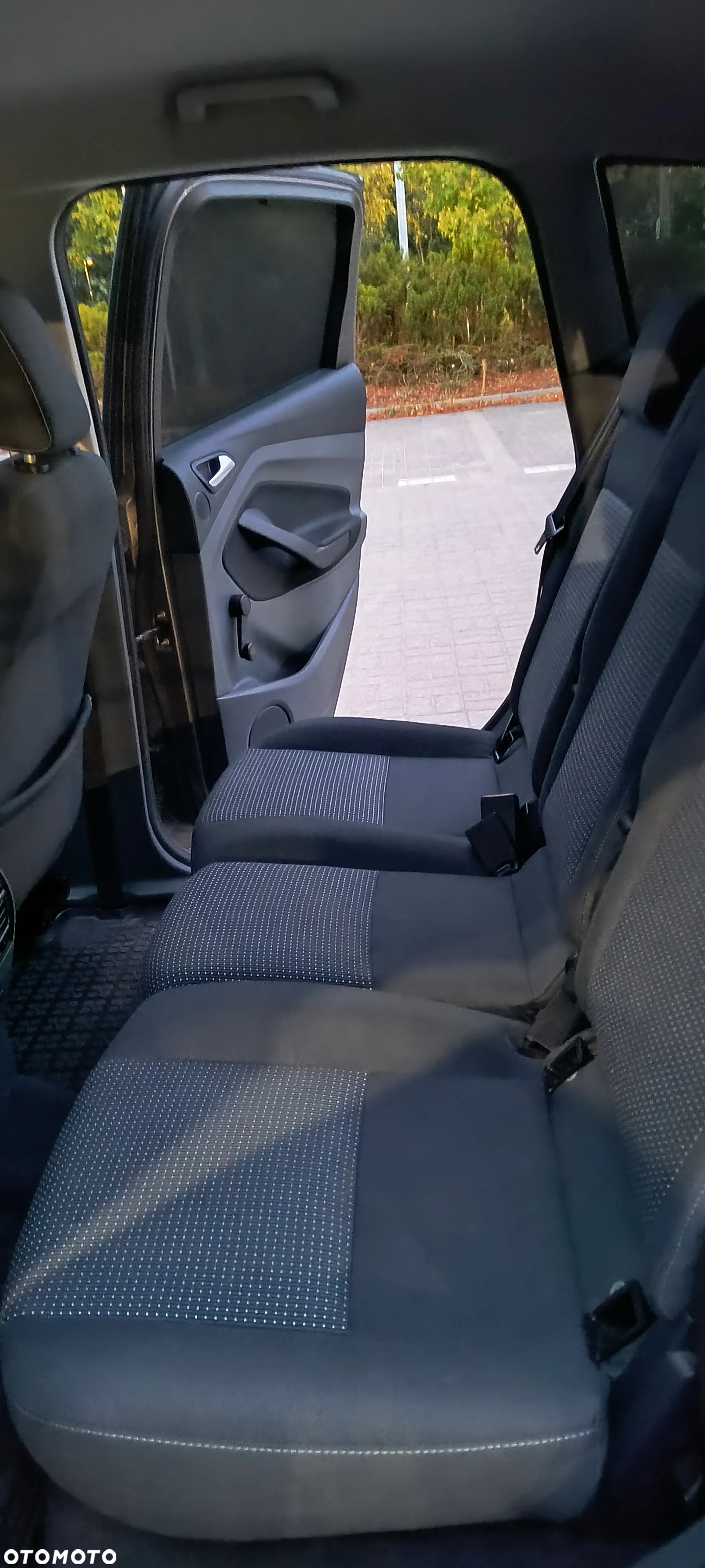 Ford C-MAX 2.0 TDCi Trend - 14