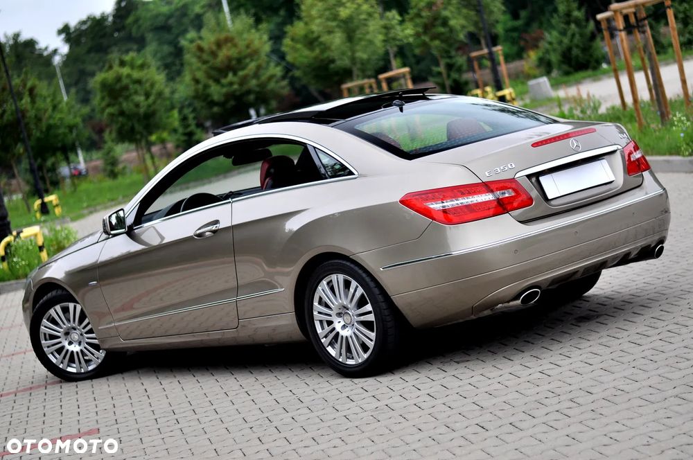 Mercedes-Benz Klasa E 350 CGI BlueEFFICIENCY 7G-TRONIC Avantgarde - 13