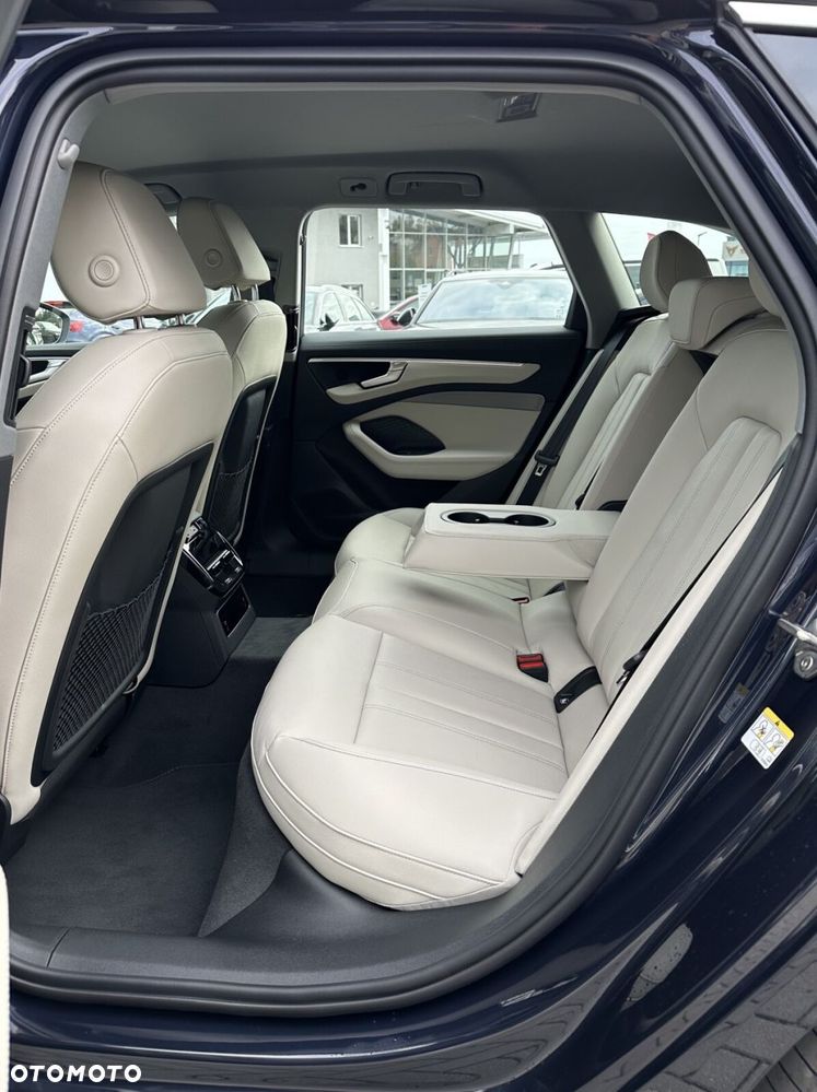 Audi A6 Avant - 18