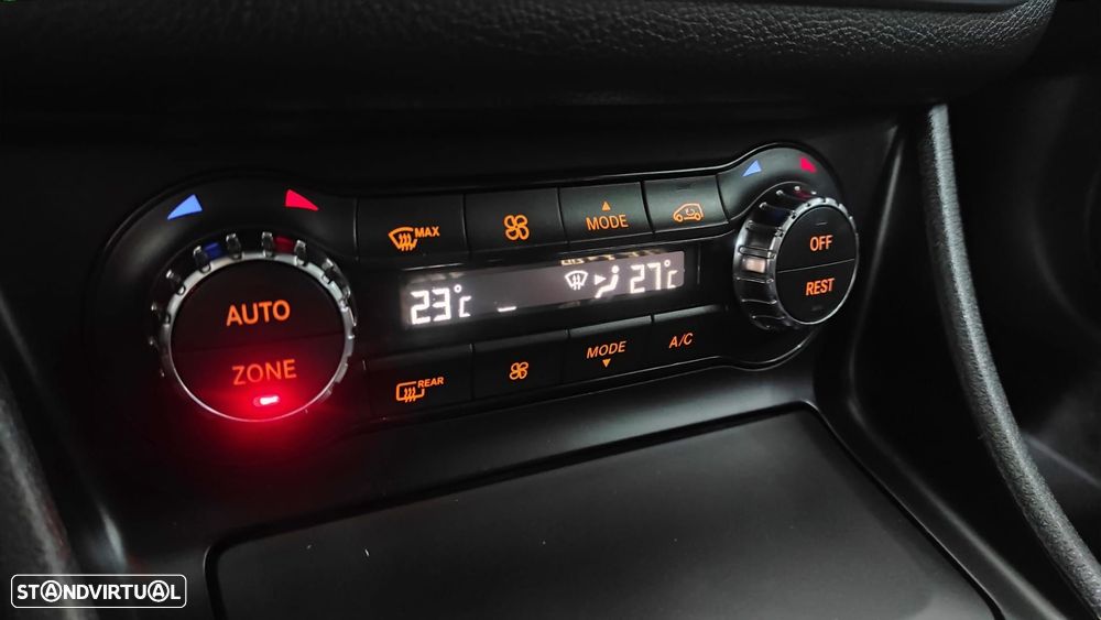 Mercedes-Benz CLA 200 d Shooting Brake AMG Line Aut. - 40