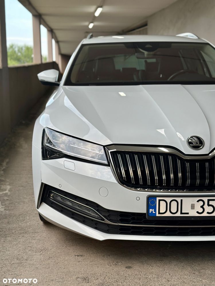 Skoda Superb 2.0 TDI SCR 4x4 L&K DSG - 23