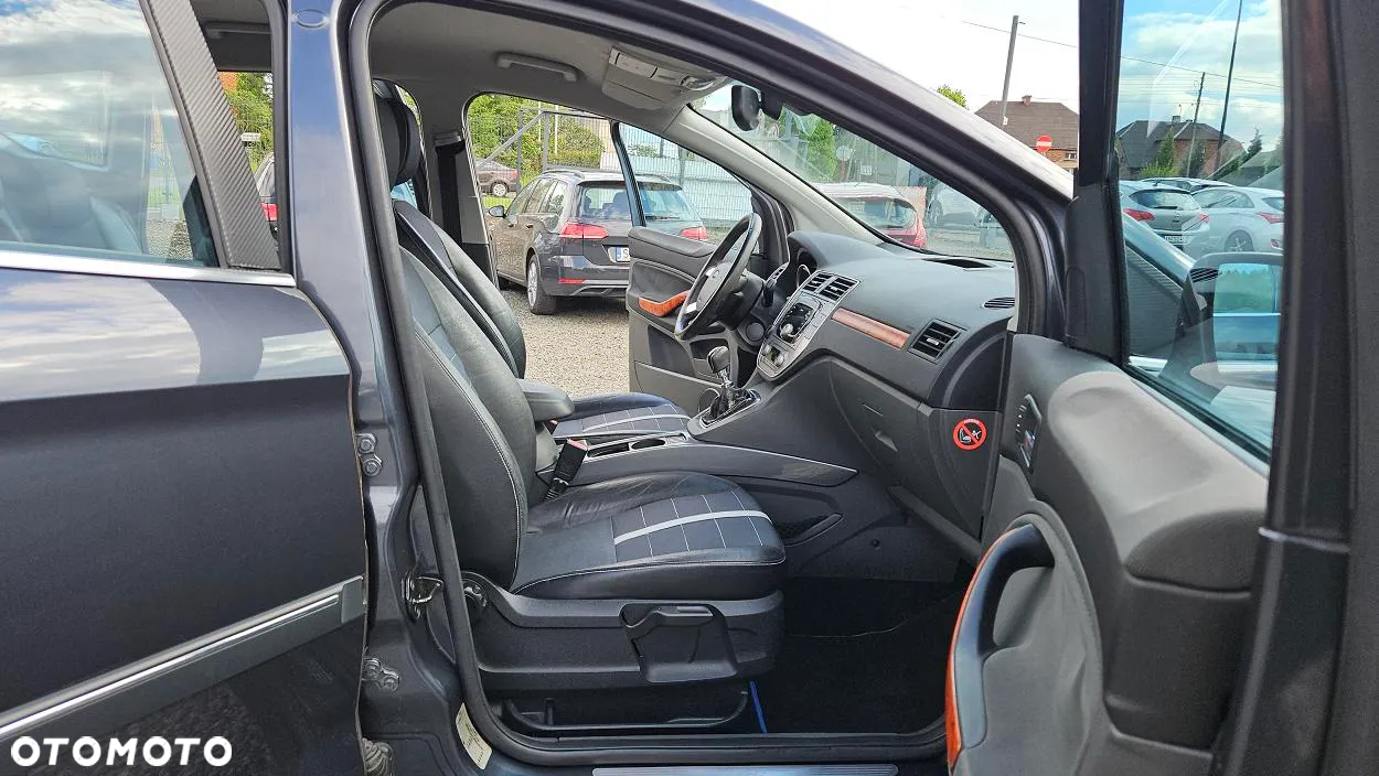 Ford Kuga 2.0 TDCi 4x4 Titanium - 31
