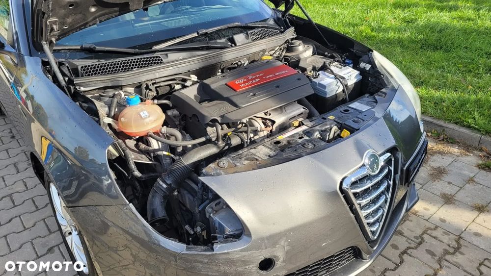 Alfa Romeo Giulietta 1.4 TB MultiAir Distinctive TCT - 21