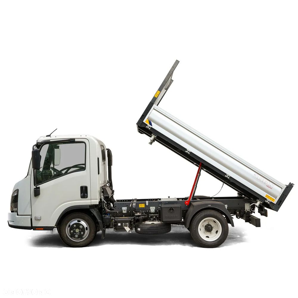 Isuzu M27 GENERATION 2 - 3