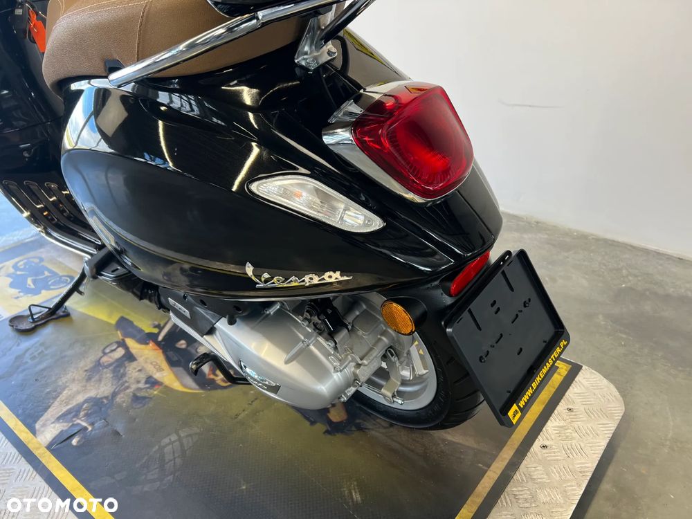 Piaggio Vespa - 21