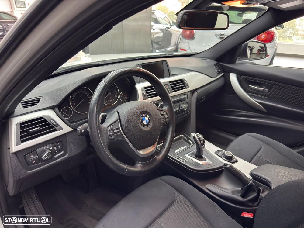 BMW 320 d EfficientDynamics Auto Line Sport - 10