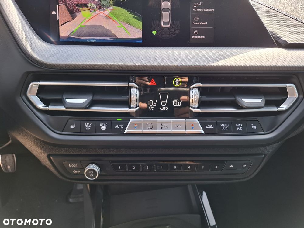 BMW Seria 2 218i Edition Colorvision - 19