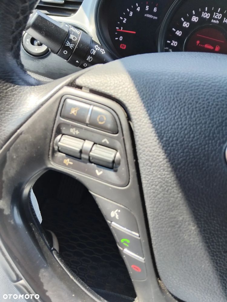 Kia Ceed 1.6 CRDi L - 12