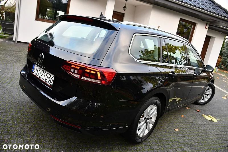 Volkswagen Passat Variant 1.5 TSI OPF DSG Highline - 4