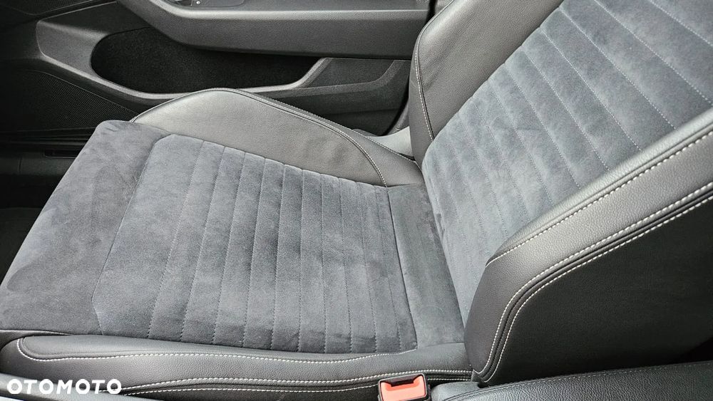 Volkswagen Passat 2.0 TDI Business DSG - 28