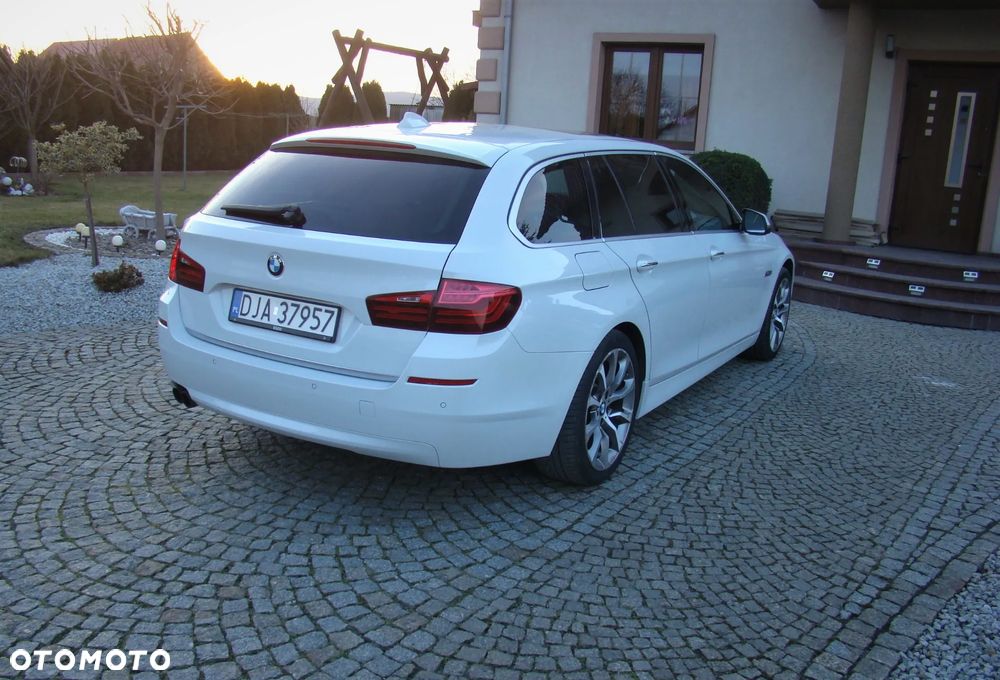 BMW Seria 5 525d xDrive Sport-Aut Modern Line - 6