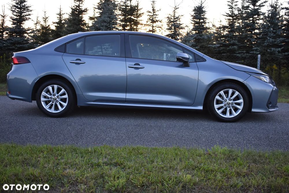 Toyota Corolla 1.6 Active - 11