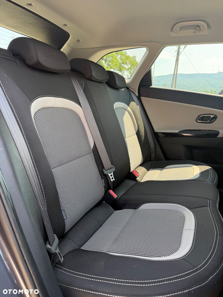Kia Ceed 1.6 GDI Platinum Edition - 23