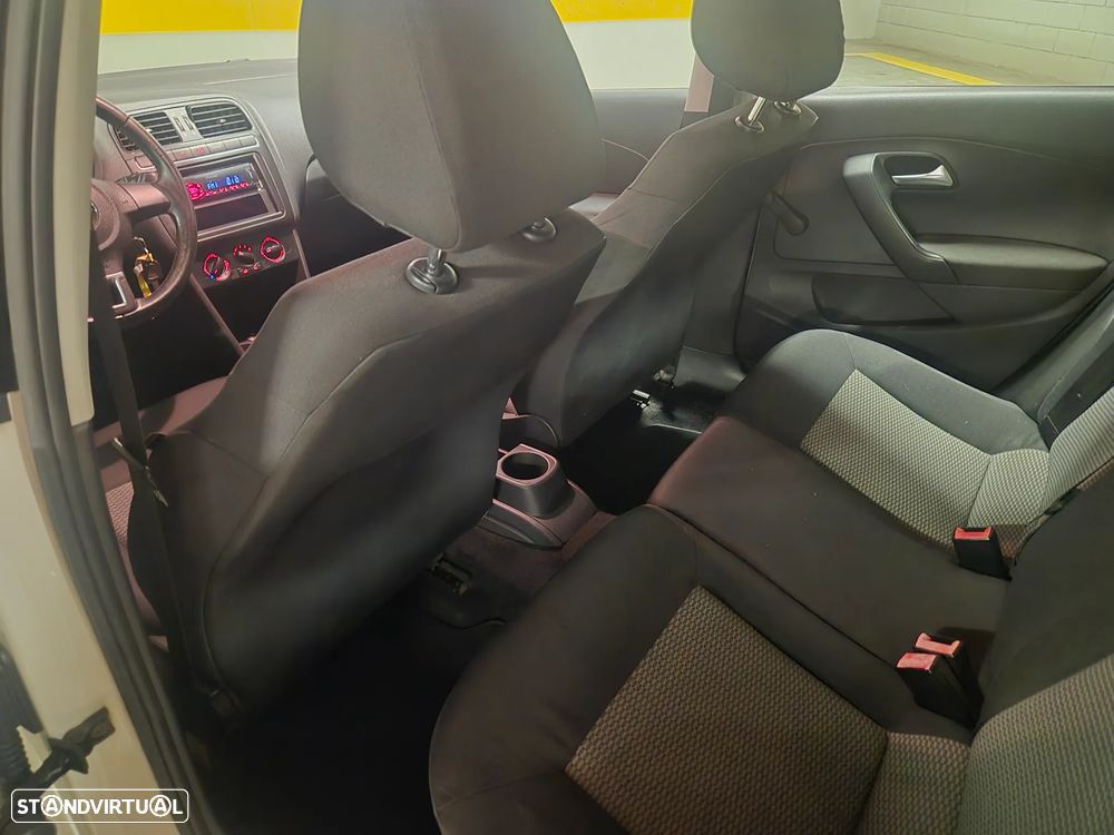 VW Polo 1.2 Confortline - 22