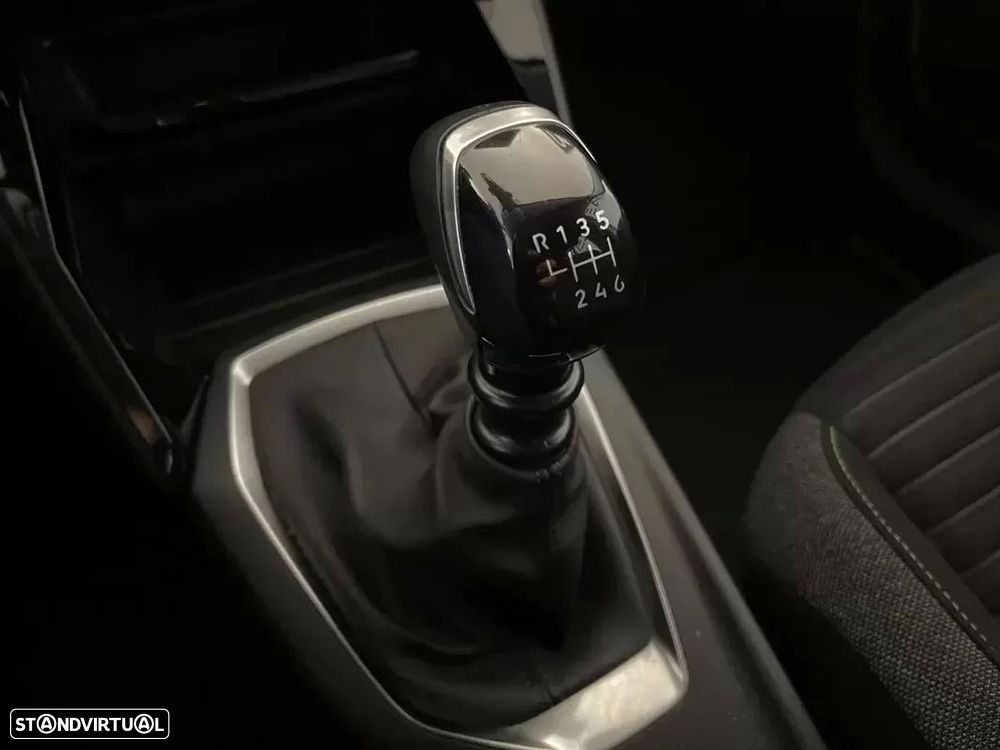 Peugeot 208 1.2 PureTech Active - 28
