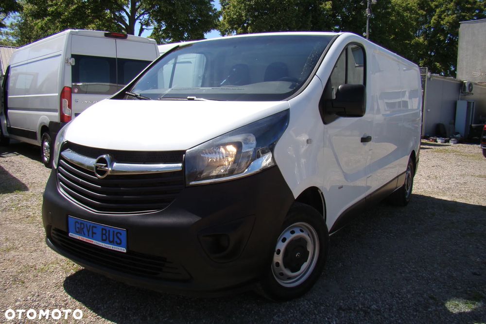 Opel Vivaro - 1
