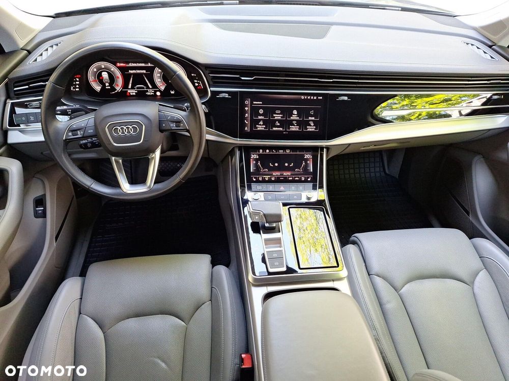Audi Q7 - 10