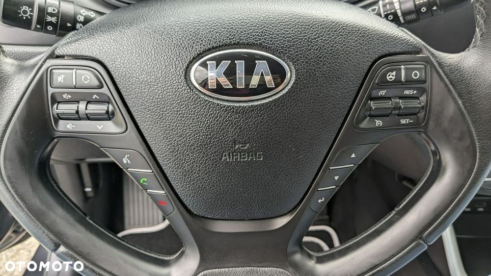 Kia Ceed 1.4 CVVT Attract - 31