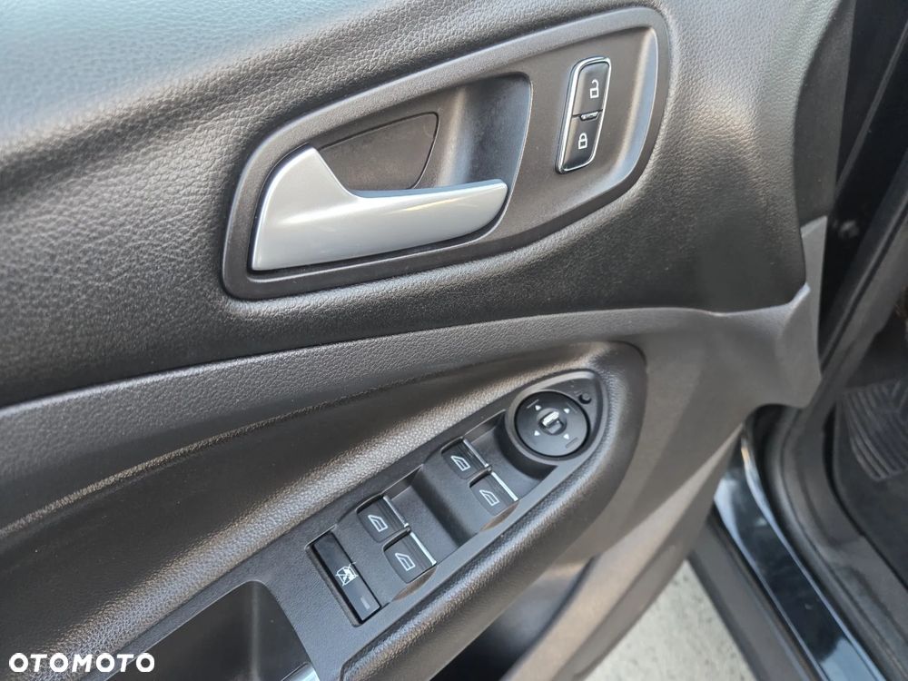 Ford Kuga 2.0 TDCi 2x4 SYNC - 18