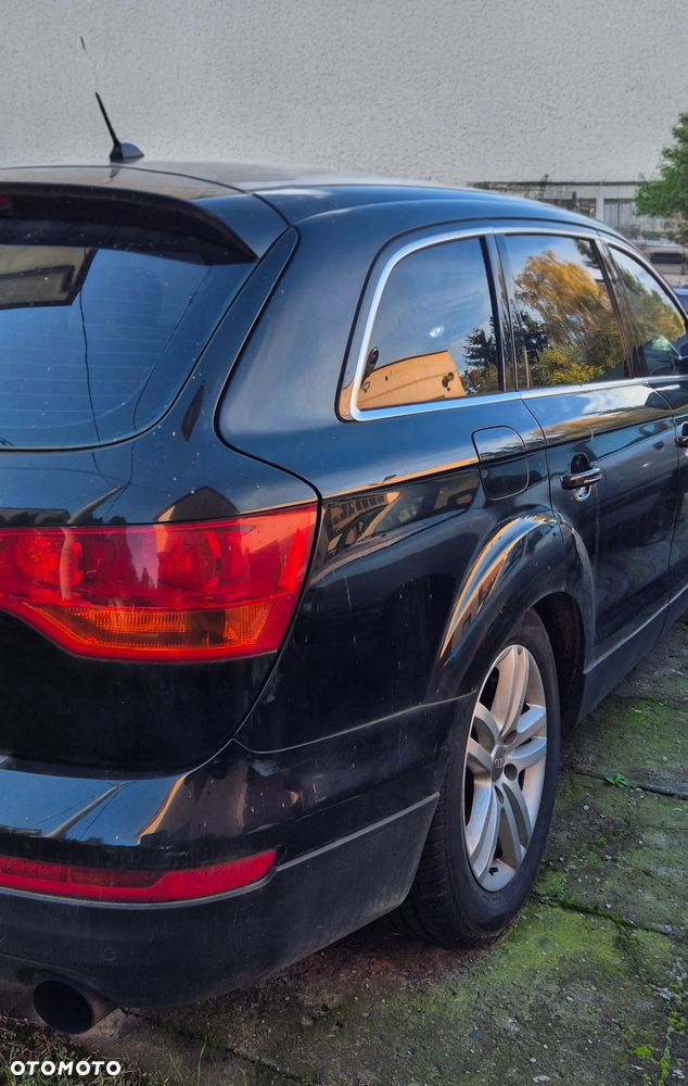 Audi Q7 2006 photo 4