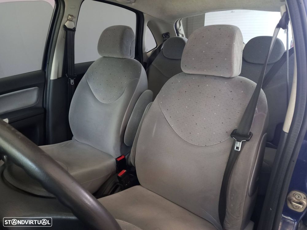 Citroën C3 1.4 HDi SX + - 7