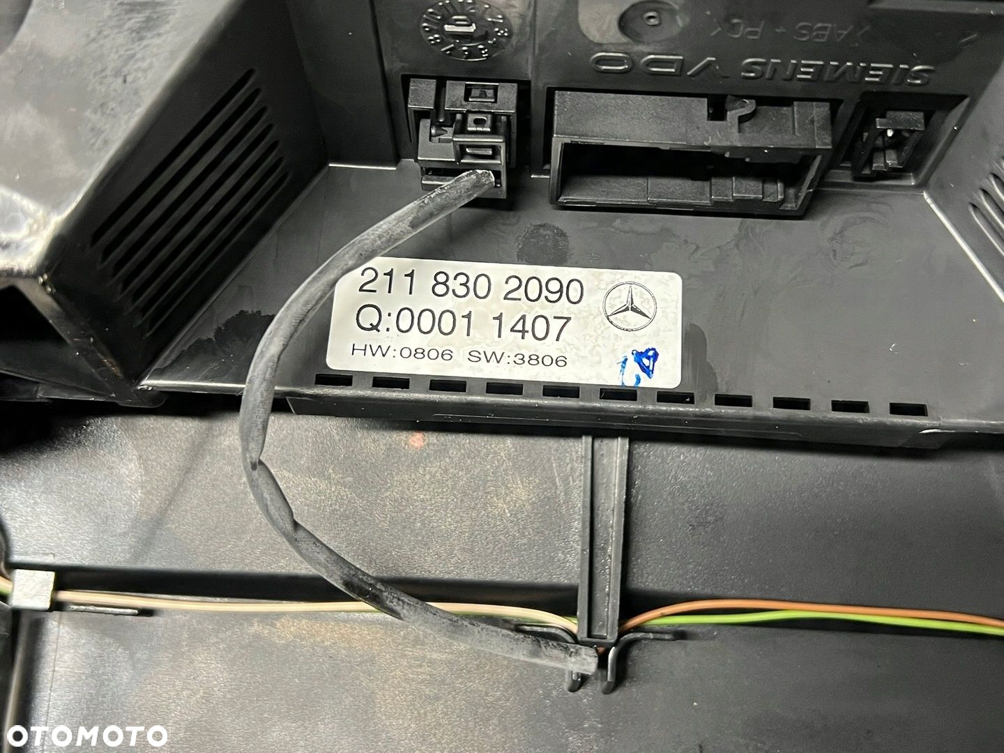 Panel sterowania klimatyzacji kratki nawiew Mercedes A2118302090 - 8