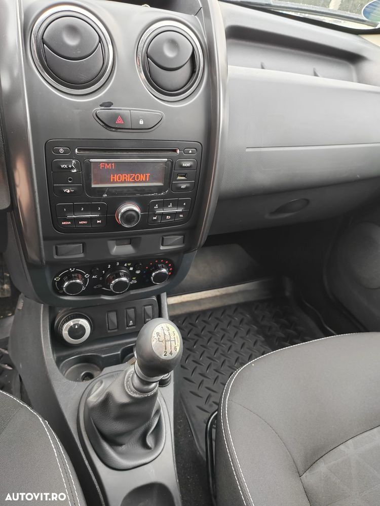 Dacia Duster 1.6 4x4 - 12