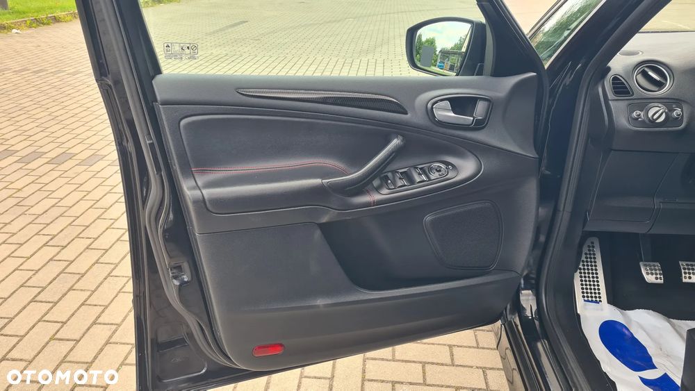 Ford S-Max 2.0 TDCi DPF Titanium - 13