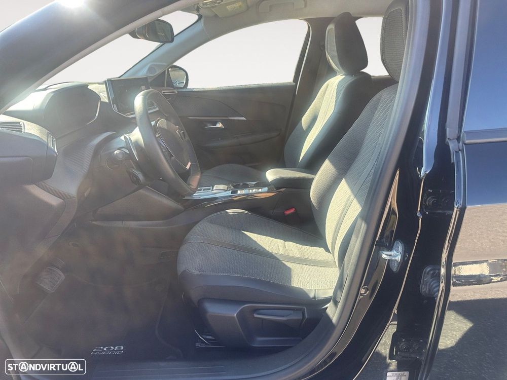 Peugeot 208 1.2 Hybrid Allure e-DCS6 - 9