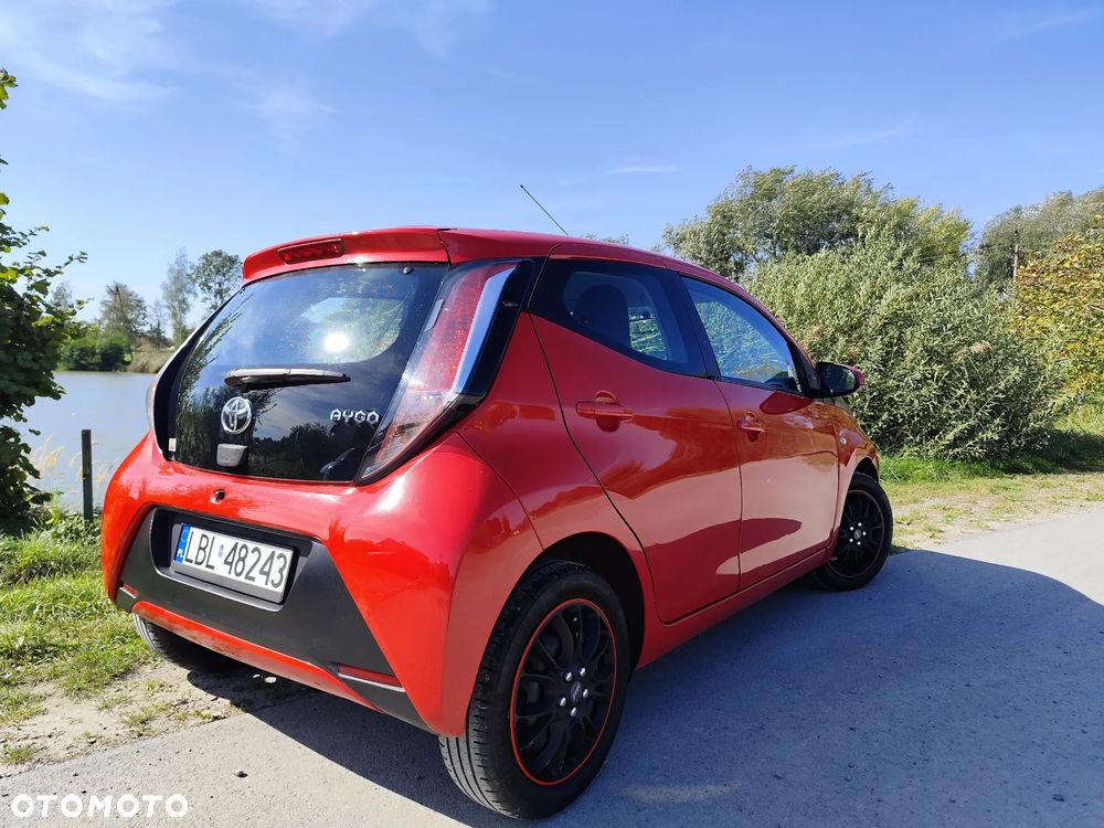 Toyota Aygo x-play - 7