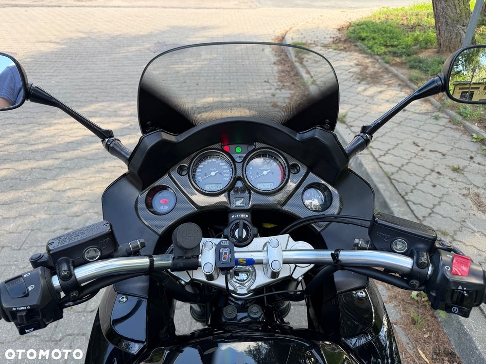 Honda CBF - 26