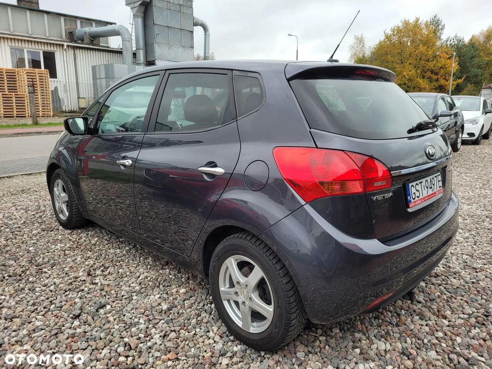 Kia Venga 1.6 CRDi 128 ISG Dream Team Edition - 2