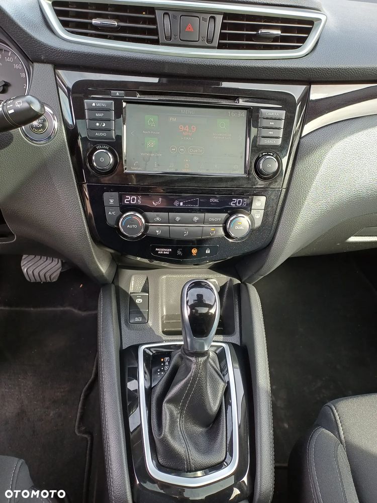 Nissan Qashqai 1.3 DIG-T N-Connecta DCT - 20
