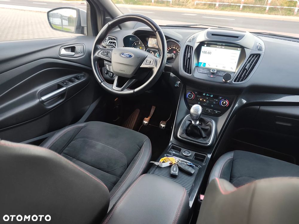 Ford Kuga 2.0 TDCi 2x4 ST-Line - 8