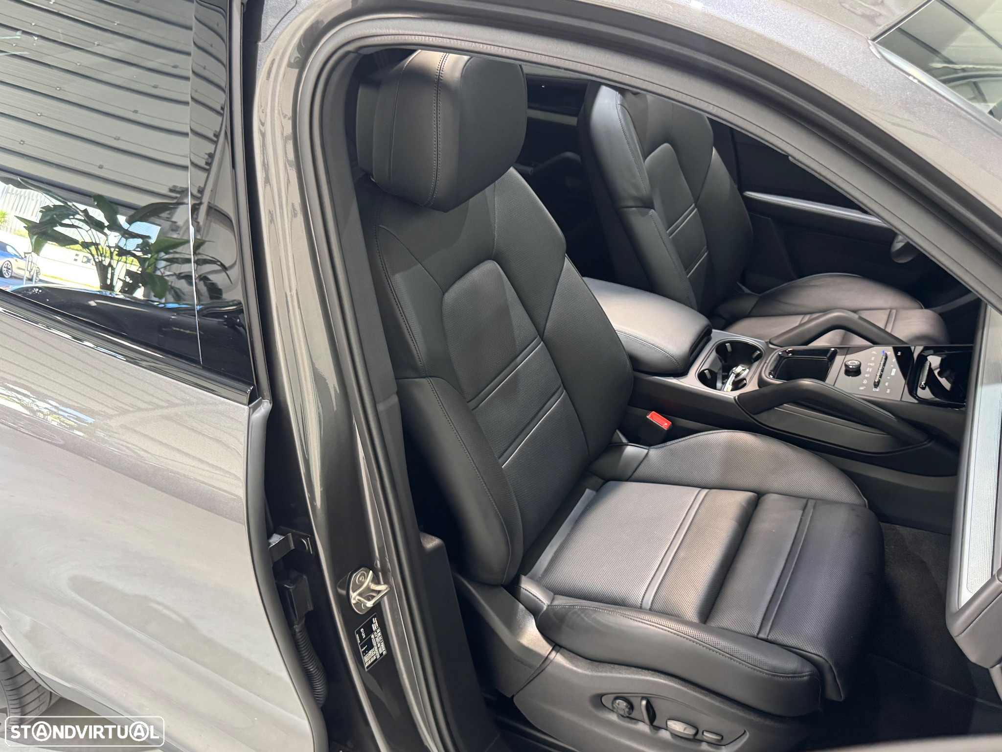 Porsche Cayenne - 51