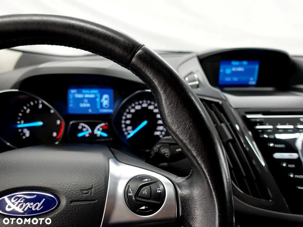 Ford Kuga 2.0 TDCi FWD Titanium - 22